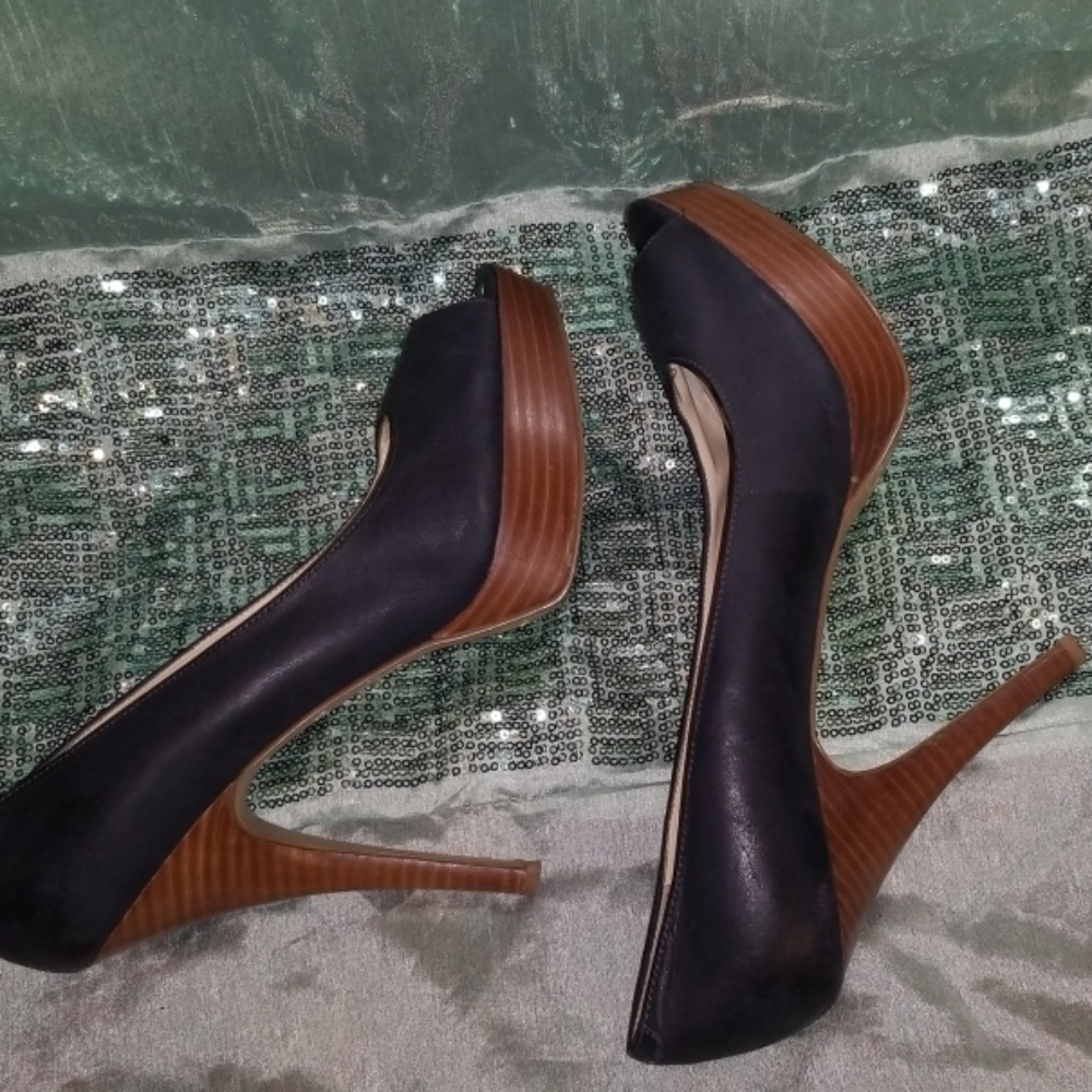Enzo Angiolini Leather Open Toe Heels - Picture 8 of 8